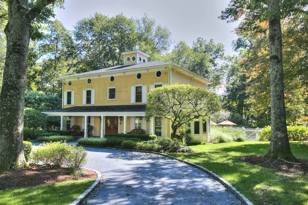 11 bobwhite drive, westport CT