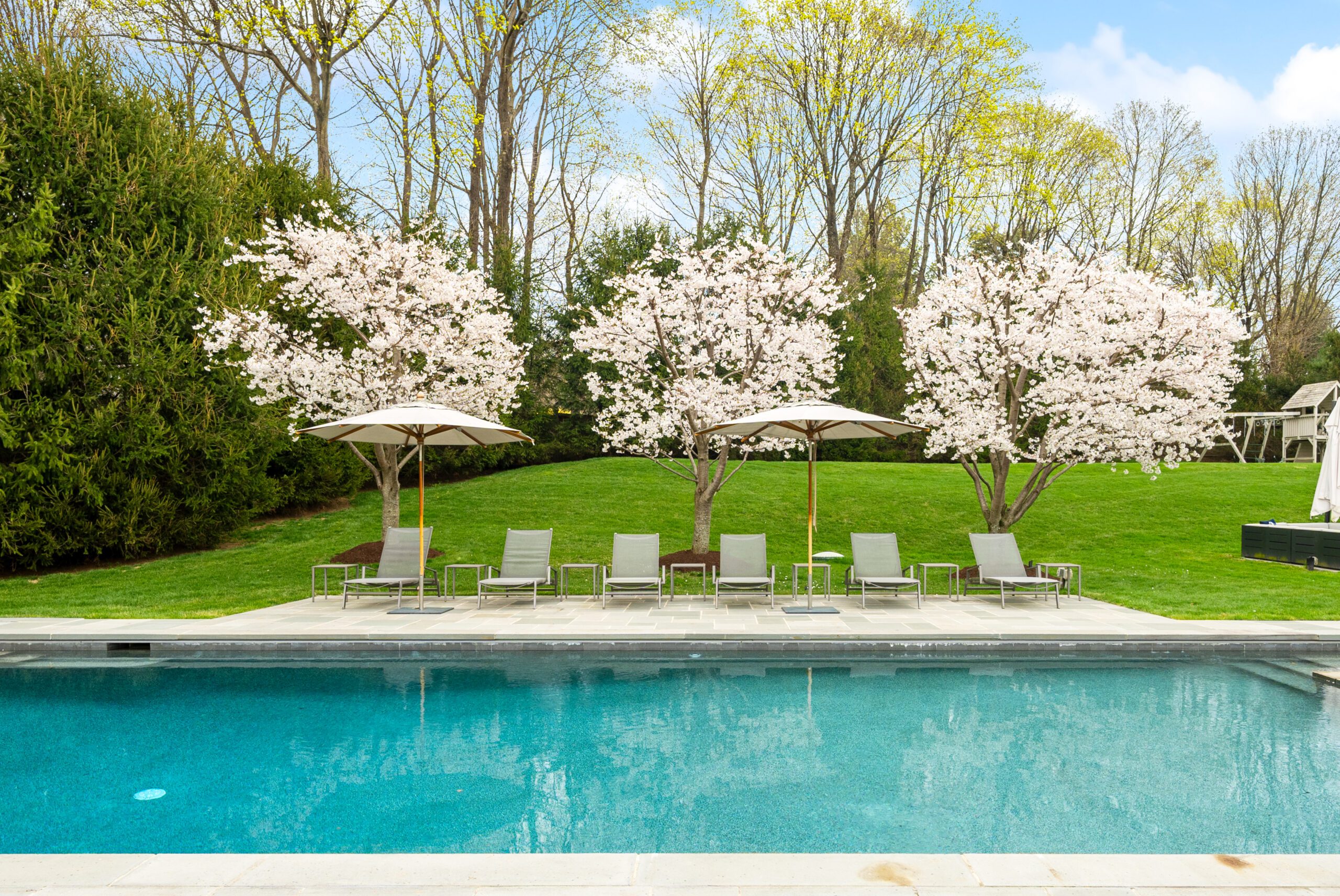 6 Twin Circle Drive, Westport CT — listed at $5,000,000 and sold for $5,700,000 by Judy Michaelis